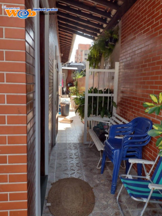 Imagem Casa com 2 Quartos para Alugar,  em Canto Do Forte - Praia Grande