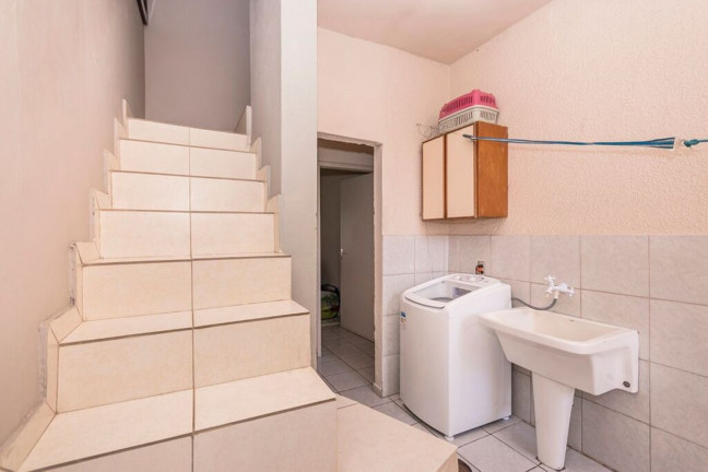 Imagem Imóvel com 4 Quartos à Venda, em Santa Tereza - Porto Alegre Imagem Imóvel com 4 Quartos à Venda, em Santa Tereza - Porto Alegre