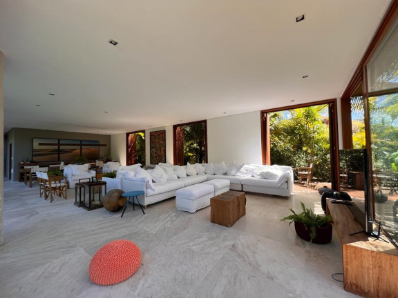 Imagem Casa com 5 Quartos à Venda, 320 m² em Praia Do Forte - Praia Do Forte Imagem Casa com 5 Quartos à Venda, 320 m² em Praia Do Forte - Praia Do Forte