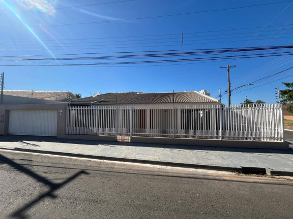 Imagem Casa com 3 Quartos à Venda, 311 m² em Cuiabá Imagem Casa com 3 Quartos à Venda, 311 m² em Cuiabá