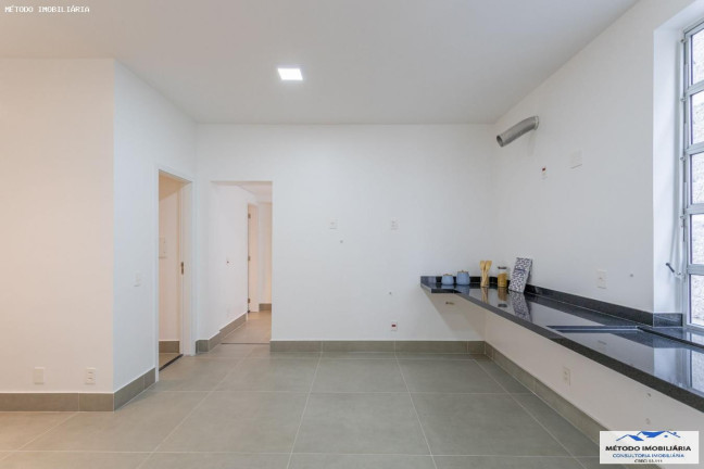 Imagem Imóvel com 3 Quartos à Venda, 231 m² em Jardim América - São Paulo Imagem Imóvel com 3 Quartos à Venda, 231 m² em Jardim América - São Paulo