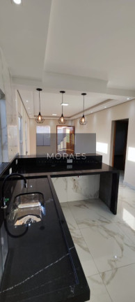 Imagem Casa com 3 Quartos à Venda, 156 m² em Lívia I - Botucatu Imagem Casa com 3 Quartos à Venda, 156 m² em Lívia I - Botucatu