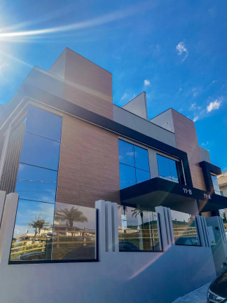 Imagem Casa com 4 Quartos à Venda, 440 m² em Canto Da Praia - Itapema Imagem Casa com 4 Quartos à Venda, 440 m² em Canto Da Praia - Itapema