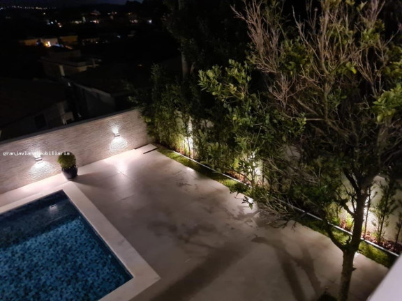 Imagem Casa à Venda, em São Paulo 2 - Cotia Imagem Casa à Venda, em São Paulo 2 - Cotia