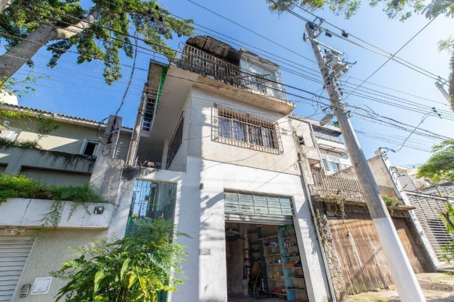 Imagem Casa com 3 Quartos à Venda, 200 m² em Vila Monumento - São Paulo