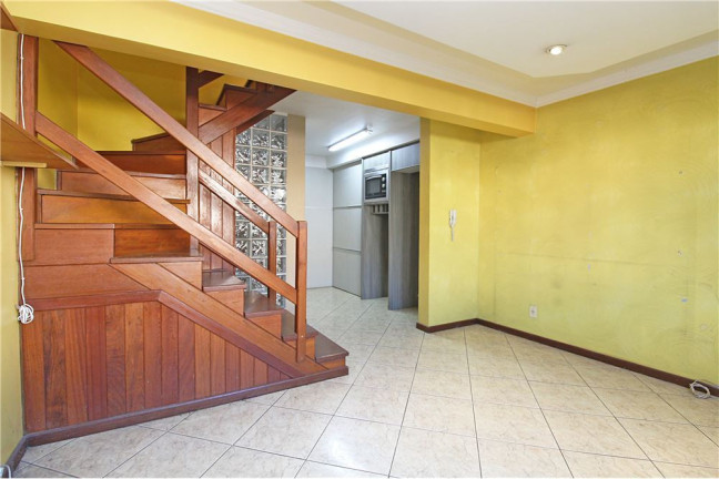 Imagem Casa com 2 Quartos à Venda, em Sarandi - Porto Alegre Imagem Casa com 2 Quartos à Venda, em Sarandi - Porto Alegre