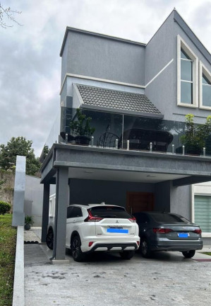 Imagem Casa com 3 Quartos à Venda, 240 m² em Santa Felicidade - Curitiba Imagem Casa com 3 Quartos à Venda, 240 m² em Santa Felicidade - Curitiba