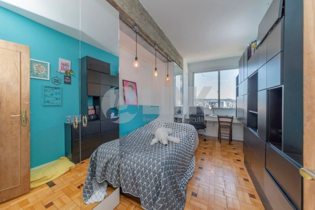Imagem Apartamento com 3 Quartos à Venda, 190 m² em Moinhos De Vento - Porto Alegre