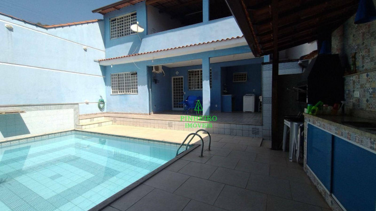 Imagem Casa com 3 Quartos à Venda, 339 m² em Sete Pontes - São Gonçalo Imagem Casa com 3 Quartos à Venda, 339 m² em Sete Pontes - São Gonçalo