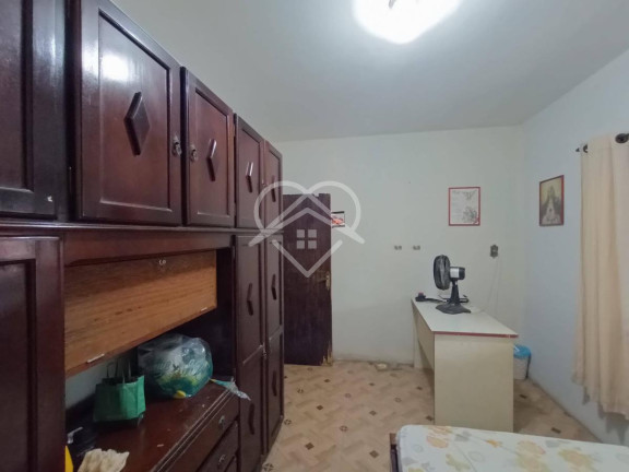 Imagem Casa com 5 Quartos à Venda, 220 m² Imagem Casa com 5 Quartos à Venda, 220 m²