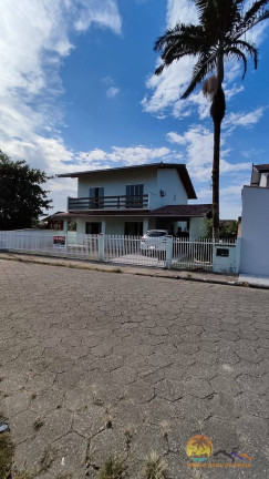 Imagem Casa com 6 Quartos à Venda, 300 m² em Ubatuba - São Francisco Do Sul Imagem Casa com 6 Quartos à Venda, 300 m² em Ubatuba - São Francisco Do Sul
