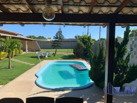 Imagem Casa com 3 Quartos à Venda, 250 m² em Nova Guarapari - Guarapari