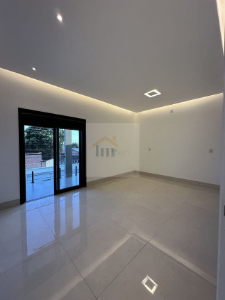 Imagem Casa com 4 Quartos à Venda, 290 m² em Setor Garavelo - Goiânia Imagem Casa com 4 Quartos à Venda, 290 m² em Setor Garavelo - Goiânia