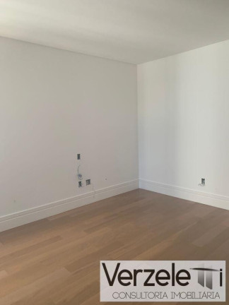 Imagem Apartamento com 4 Quartos à Venda, 230 m² em Centro - Balneário Camboriú Imagem Apartamento com 4 Quartos à Venda, 230 m² em Centro - Balneário Camboriú