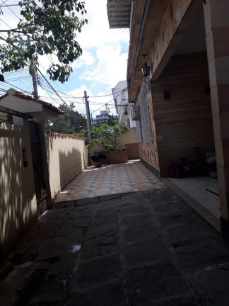 Imagem Casa com 6 Quartos à Venda, 220 m² em Taquara - Rio De Janeiro Imagem Casa com 6 Quartos à Venda, 220 m² em Taquara - Rio De Janeiro