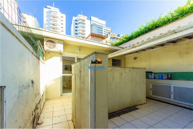 Imagem Casa com 3 Quartos à Venda, em Vila Nova Conceição - São Paulo Imagem Casa com 3 Quartos à Venda, em Vila Nova Conceição - São Paulo