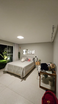 Imagem Casa com 4 Quartos à Venda, 300 m² em Busca Vida - Camaçari