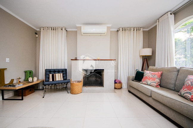 Imagem Casa com 4 Quartos à Venda, 289 m² em Pinheiros - São Paulo Imagem Casa com 4 Quartos à Venda, 289 m² em Pinheiros - São Paulo