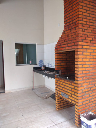Imagem Casa com 3 Quartos à Venda, 300 m² em Parque São Jerônimo - Anápolis Imagem Casa com 3 Quartos à Venda, 300 m² em Parque São Jerônimo - Anápolis