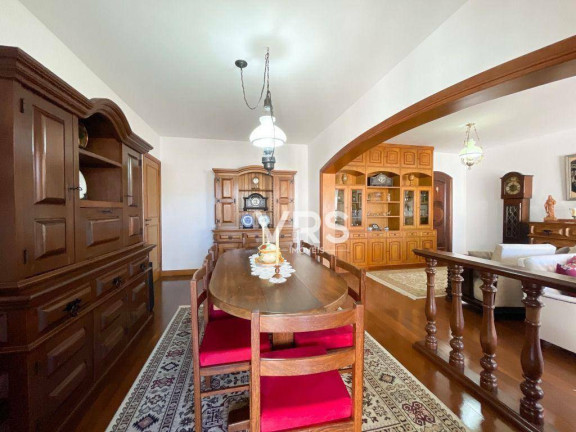 Imagem Apartamento com 4 Quartos à Venda, 167 m² em Agriões - Teresópolis