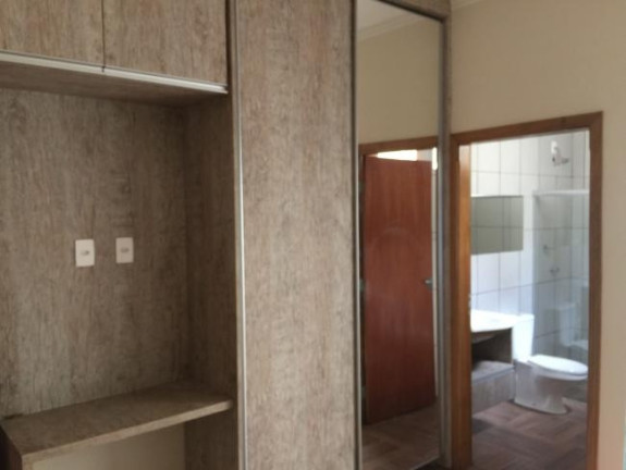 Imagem Casa com 3 Quartos à Venda, 198 m² em Alto Higienópolis - Bauru Imagem Casa com 3 Quartos à Venda, 198 m² em Alto Higienópolis - Bauru