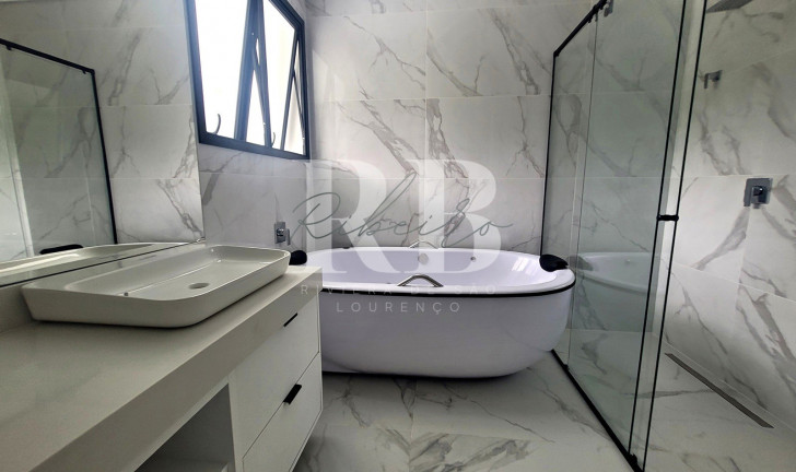 Imagem Imóvel com 6 Quartos à Venda, em Riviera - Bertioga Imagem Imóvel com 6 Quartos à Venda, em Riviera - Bertioga