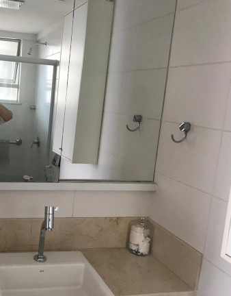 Imagem Imóvel com 4 Quartos à Venda, 140 m² em Icaraí - Niterói Imagem Imóvel com 4 Quartos à Venda, 140 m² em Icaraí - Niterói