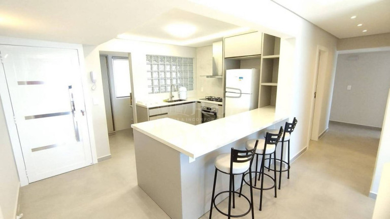 Imagem Apartamento com 3 Quartos para Alugar, 131 m² em Centro - Balneário Camboriú