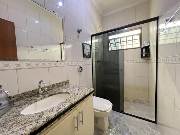 Imagem Casa com 4 Quartos à Venda, 300 m² em Cabral - Contagem