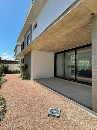 Imagem Casa com 5 Quartos à Venda, 420 m² em Maristela - Xangri-lá Imagem Casa com 5 Quartos à Venda, 420 m² em Maristela - Xangri-lá