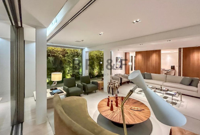Imagem Casa com 5 Quartos à Venda, 700 m² em Brooklin - São Paulo Imagem Casa com 5 Quartos à Venda, 700 m² em Brooklin - São Paulo