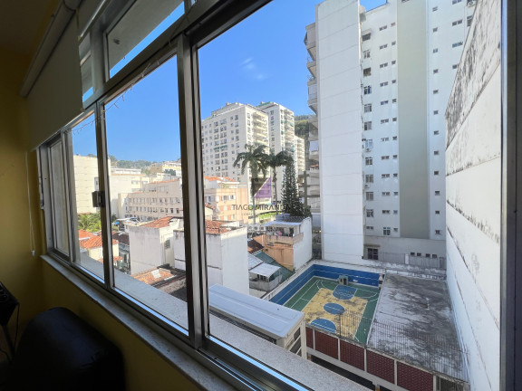 Imagem Imóvel com 3 Quartos à Venda, 95 m² em Laranjeiras - Rio De Janeiro Imagem Imóvel com 3 Quartos à Venda, 95 m² em Laranjeiras - Rio De Janeiro