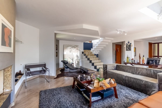 Imagem Imóvel com 3 Quartos à Venda, 245 m² em Vila Suzana - São Paulo Imagem Imóvel com 3 Quartos à Venda, 245 m² em Vila Suzana - São Paulo
