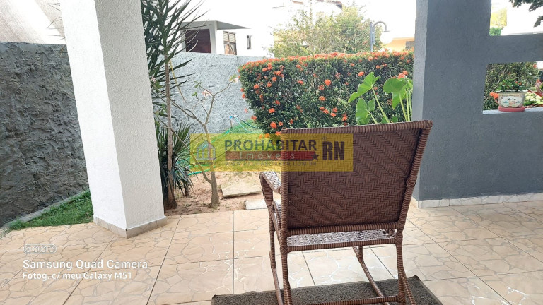 Imagem Casa de Condomínio com 4 Quartos à Venda, 300 m² em Candelária - Natal
