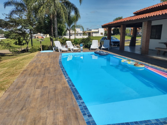 Imagem Casa com 3 Quartos à Venda, 170 m² em Ninho Verde Ii - Pardinho Imagem Casa com 3 Quartos à Venda, 170 m² em Ninho Verde Ii - Pardinho