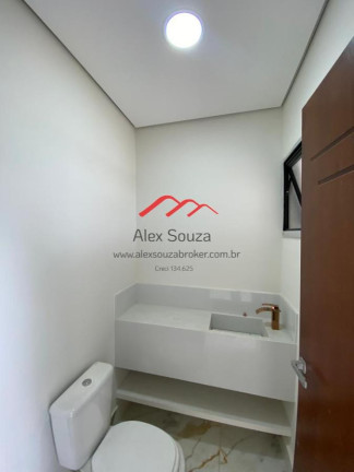 Imagem Casa com 3 Quartos à Venda, 180 m² em Jardim Planalto