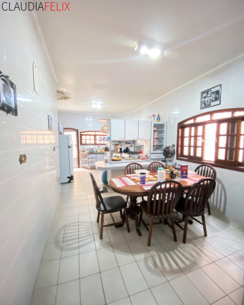 Imagem Imóvel com 3 Quartos à Venda, 358 m² em Canto Do Forte - Praia Grande