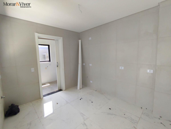 Imagem Casa com 3 Quartos à Venda, 172 m² em Jardim Das Américas - Curitiba Imagem Casa com 3 Quartos à Venda, 172 m² em Jardim Das Américas - Curitiba