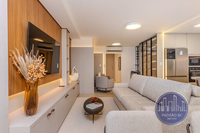 Imagem Apartamento com 3 Quartos à Venda, 129 m² em Centro - Balneário Camboriú Imagem Apartamento com 3 Quartos à Venda, 129 m² em Centro - Balneário Camboriú