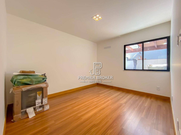 Imagem Casa com 4 Quartos à Venda, 160 m² em Tijuca - Teresópolis Imagem Casa com 4 Quartos à Venda, 160 m² em Tijuca - Teresópolis