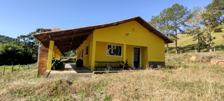 Imagem Chácara com 3 Quartos à Venda, em Curralinho - Lagoinha Imagem Chácara com 3 Quartos à Venda, em Curralinho - Lagoinha