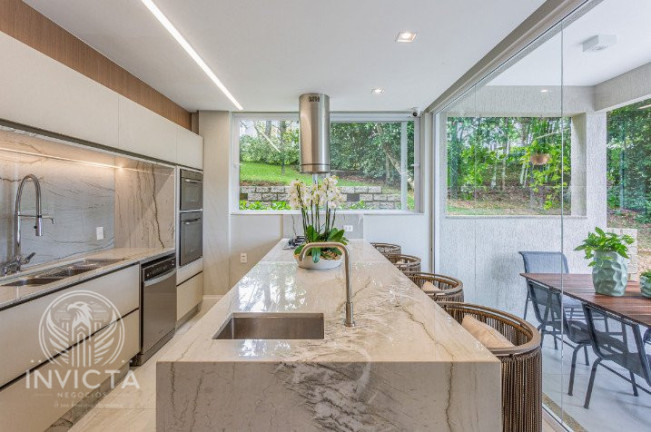Imagem Casa com 4 Quartos à Venda, 524 m² em Estaleirinho - Balneário Camboriú Imagem Casa com 4 Quartos à Venda, 524 m² em Estaleirinho - Balneário Camboriú