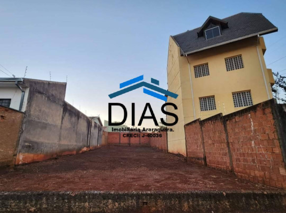 Imagem Terreno à Venda, 287 m² em Vila Suconasa - Araraquara Imagem Terreno à Venda, 287 m² em Vila Suconasa - Araraquara