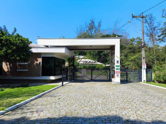 Terreno à Venda, 318 m² em Várzea Das Moças - Niterói