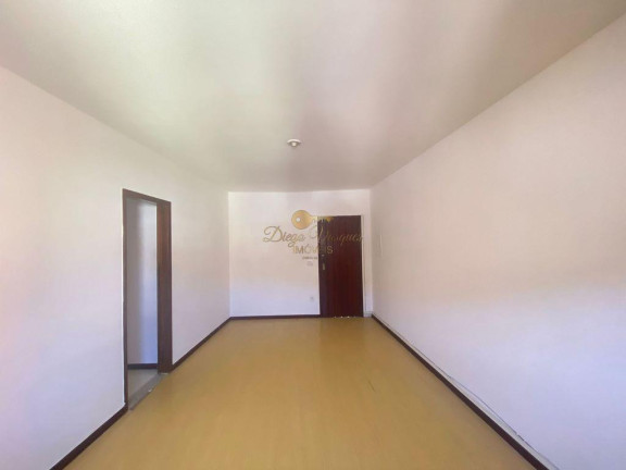 Imagem Casa com 3 Quartos à Venda, 120 m² em São Pedro - Teresópolis