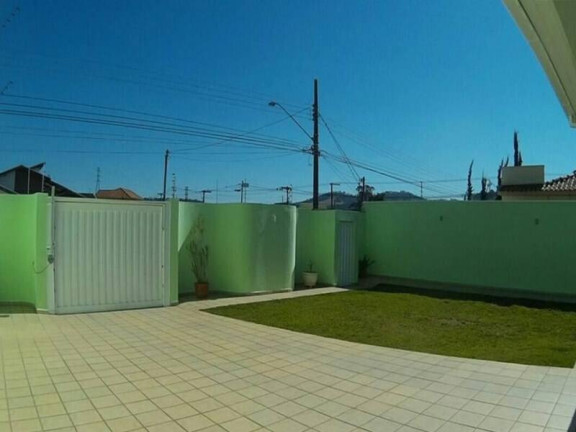 Imagem Casa com 3 Quartos à Venda, 450 m² em Centro - Pouso Alegre Imagem Casa com 3 Quartos à Venda, 450 m² em Centro - Pouso Alegre