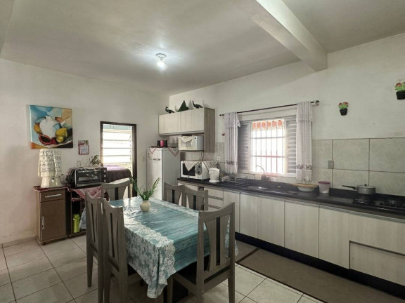 Imagem Casa com 4 Quartos à Venda, 220 m² em Centro - Balneário Barra Do Sul Imagem Casa com 4 Quartos à Venda, 220 m² em Centro - Balneário Barra Do Sul