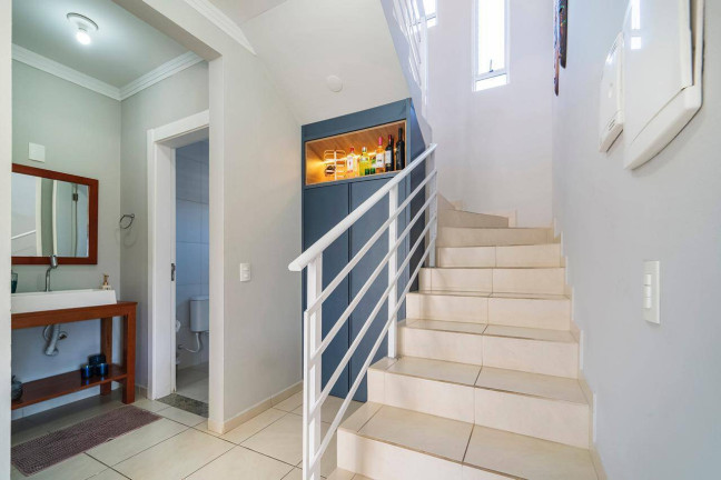 Imagem Casa com 4 Quartos para Temporada, em Zimbros - Bombinhas Imagem Casa com 4 Quartos para Temporada, em Zimbros - Bombinhas