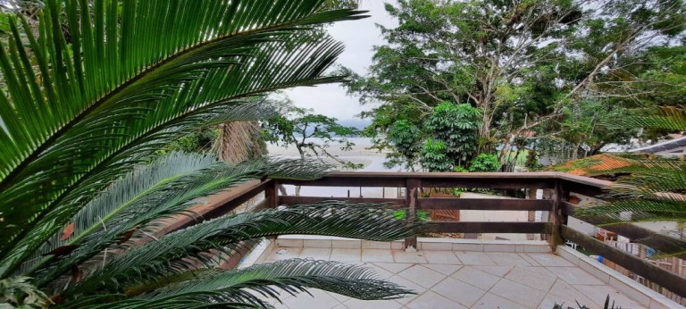 Imagem Casa com 4 Quartos para Alugar, 245 m² em Tabatinga - Caraguatatuba Imagem Casa com 4 Quartos para Alugar, 245 m² em Tabatinga - Caraguatatuba