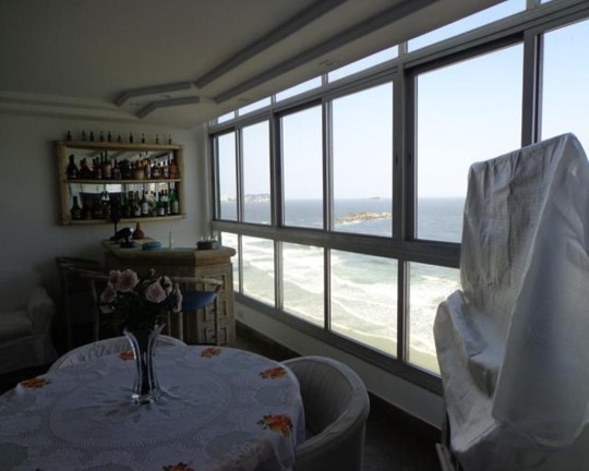 Imagem Apartamento com 4 Quartos à Venda, 195 m² em Pitangueiras - Guarujá Imagem Apartamento com 4 Quartos à Venda, 195 m² em Pitangueiras - Guarujá